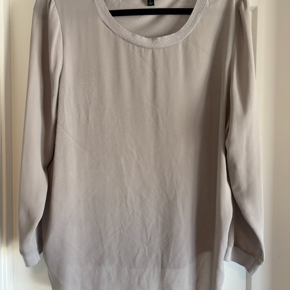 Banana Republic Tshirt